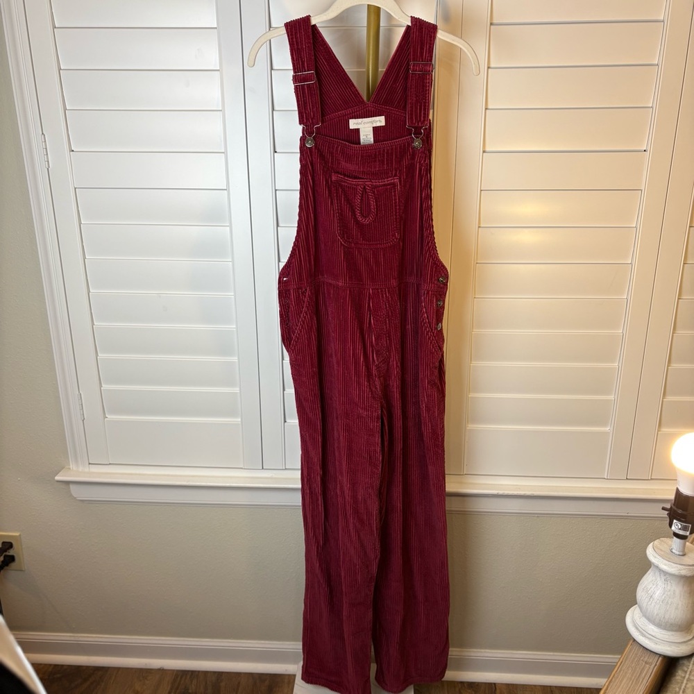 Women's Burgundy Corduroy Overalls
0126